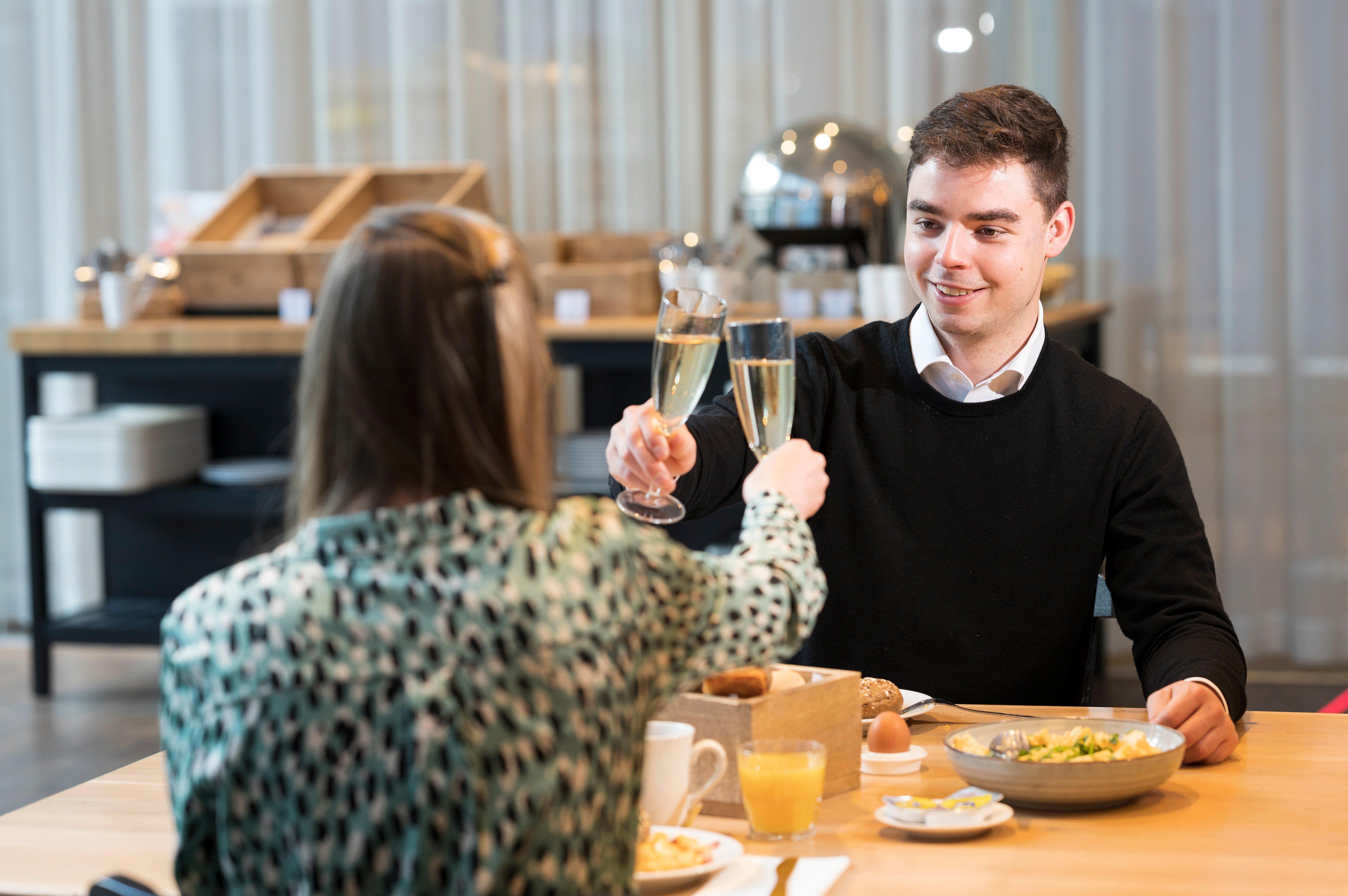Holiday Inn Express Mechelen City Centre By Ihg Eksteriør billede