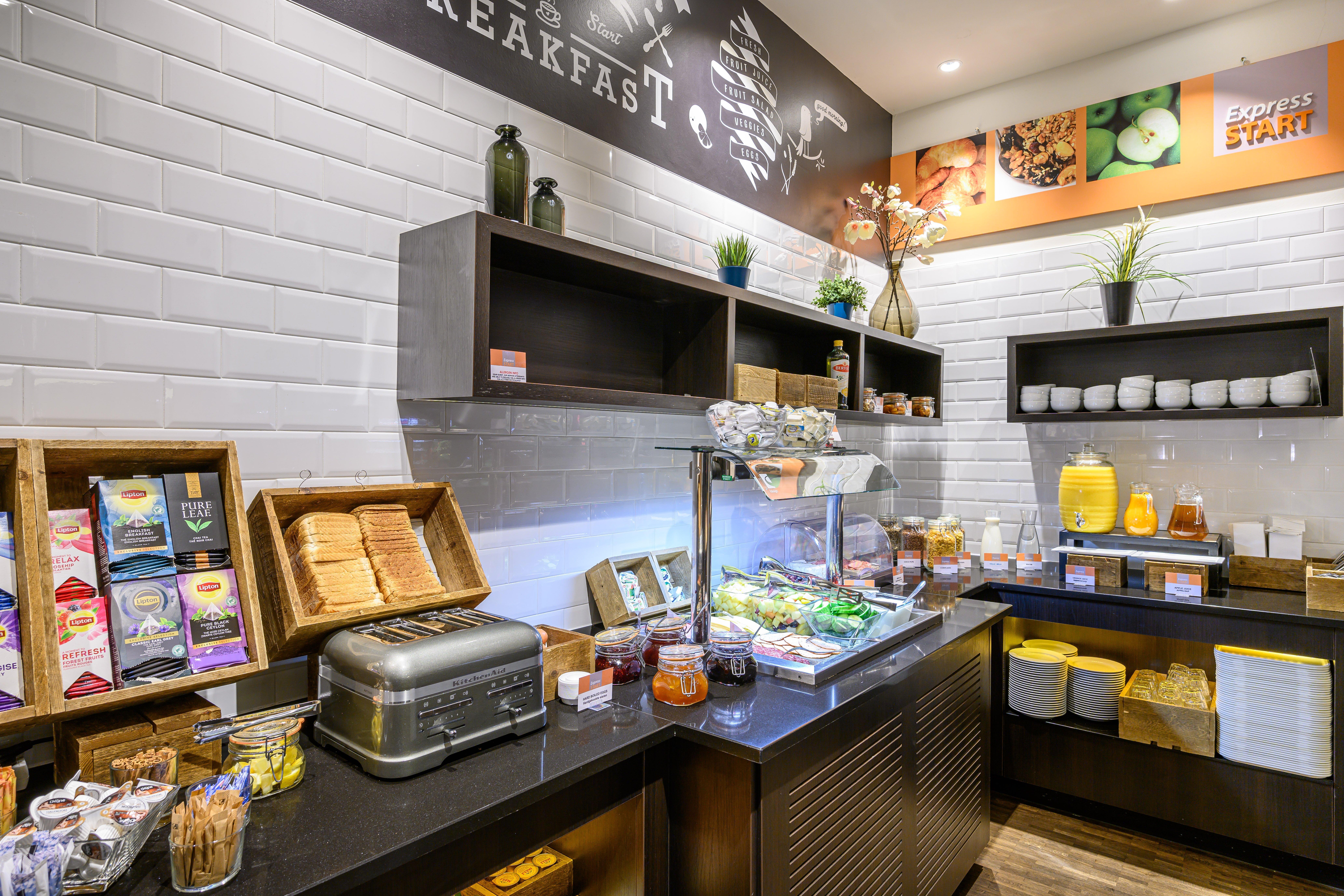 Holiday Inn Express Mechelen City Centre By Ihg Eksteriør billede
