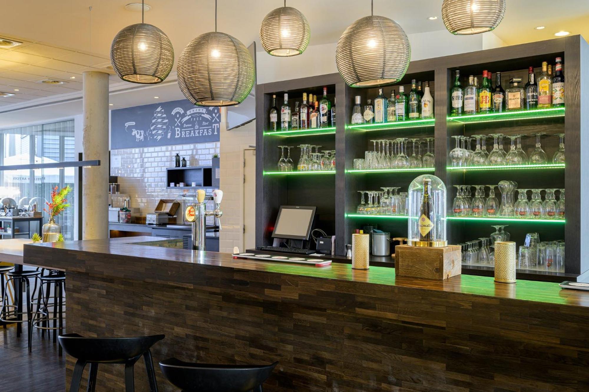 Holiday Inn Express Mechelen City Centre By Ihg Eksteriør billede